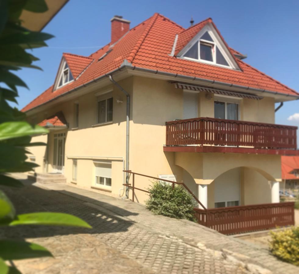 Hévíz Voyage Apartments מראה חיצוני תמונה
